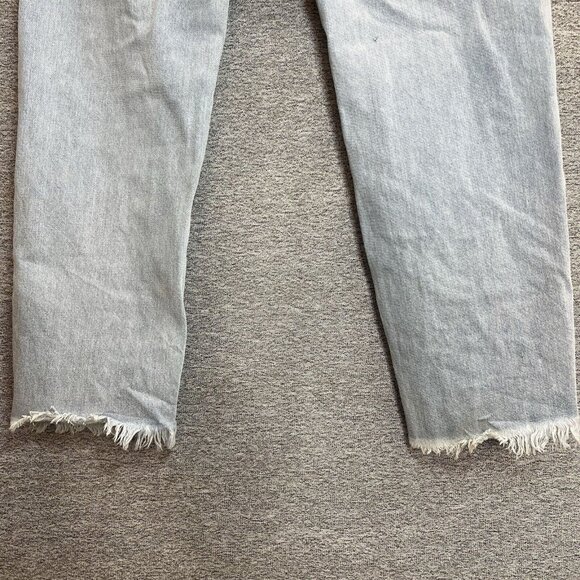 Aeropostale Mom Jeans Womens Size 8 Distressed Blue Frayed Hem Light Wash - Picture 10 of 14